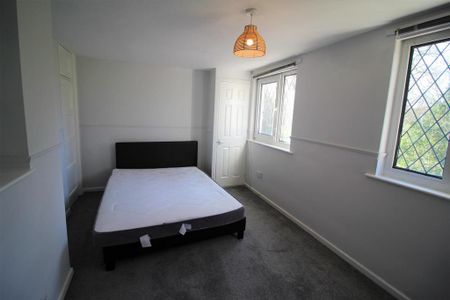 4 bedroom townhouse to rent - Photo 5