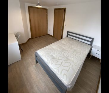 5 Bed Flat, Melton Crescent, BS7 - Photo 2