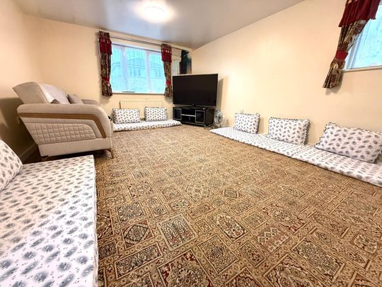 Apprentice Gardens, Northolt, UB5 6GP - Photo 1