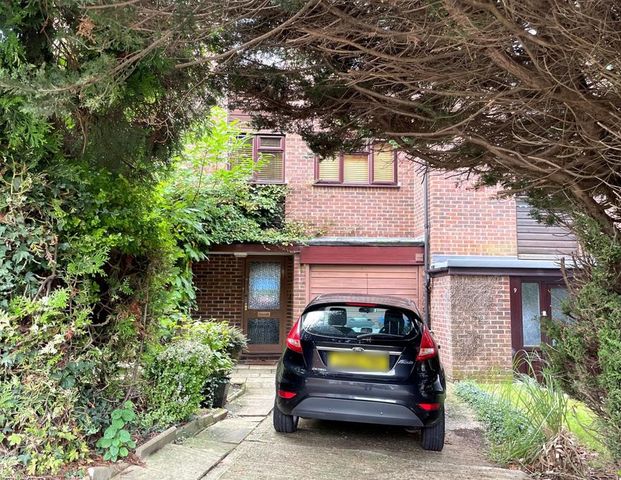 5 bedroom terraced house to rent - Photo 1