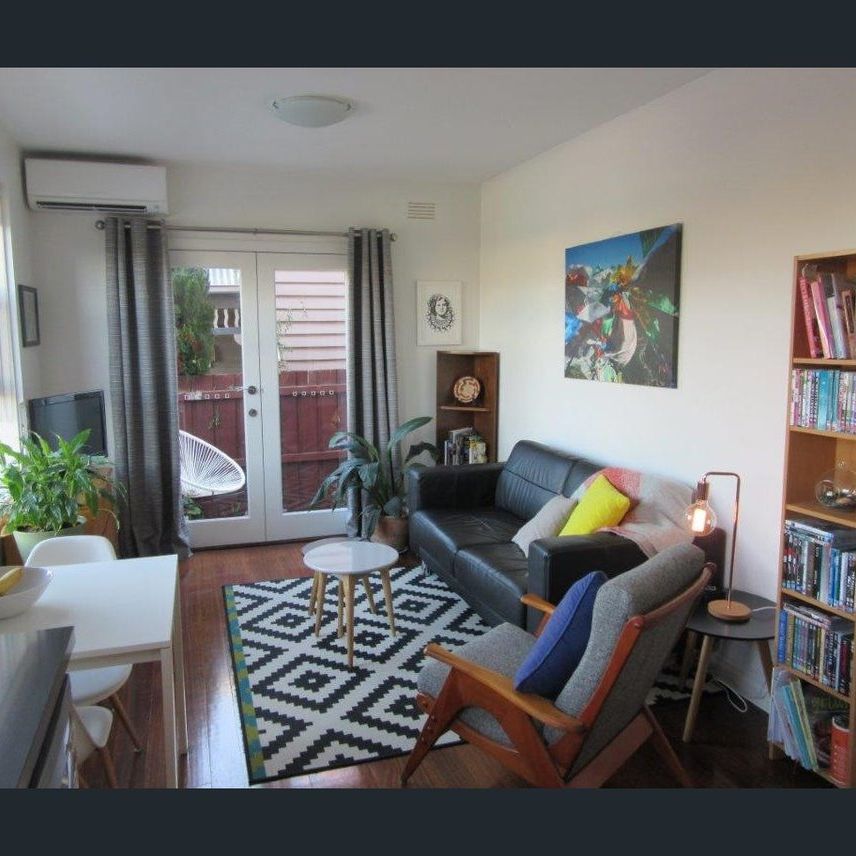 2/54 Emmaline Street, Northcote VIC 3070 - Photo 1