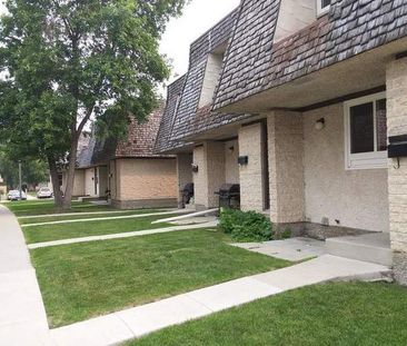 Baylor Place | 70 Baylor Avenue, Winnipeg - Photo 1