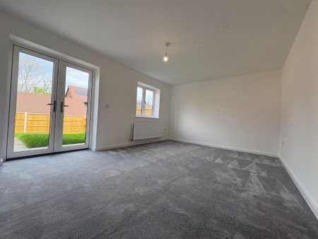 3 bedroom semi-detached house to rent - Photo 2