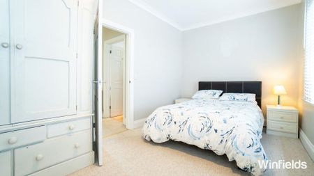 3 bedroom end of terrace house to rent - Photo 5