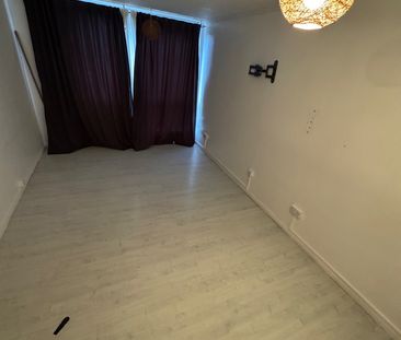 1 Bed Flat, Rodney Close, B16 - Photo 1