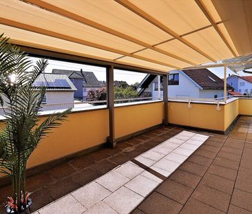 Exklusive Wohnung mit großer Terrasse und hohen, lichtdurchfluteten Räumen in zentraler Lage! - Photo 2