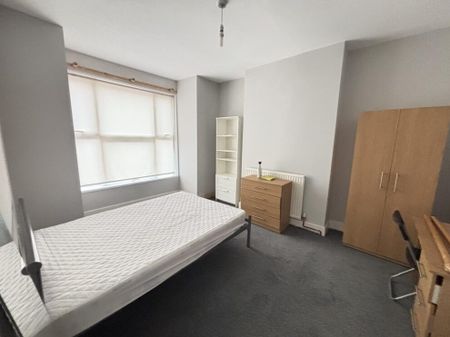 17 Hessle Terrace, Leeds, LS6 1EQ - Photo 2