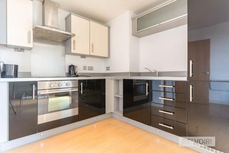 1 bedroom flat to rent - Photo 5