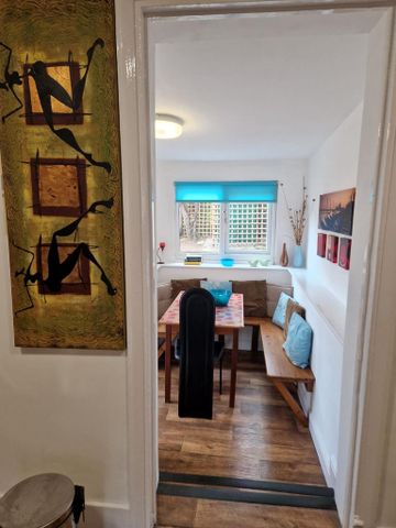 4 bedroom terraced house to rent - Photo 3