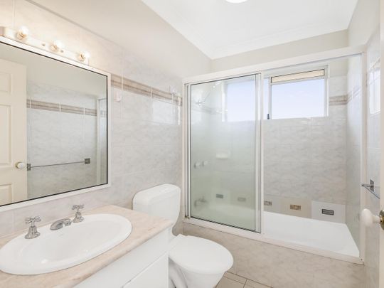 6/38 Alpha Street, Taringa QLD 4068 - Apartment For Rent | Domain - Photo 1