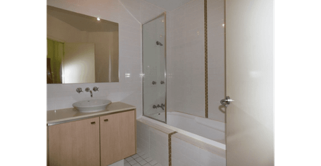 Furnished unit walking distance to Bond University - Photo 5