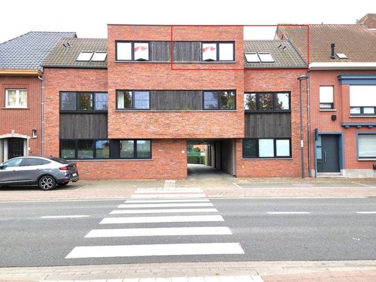 Luxueus nieuwbouwappartement met 2 slaapkamers en ruim terras TE HUUR in Harelbeke! - Photo 1