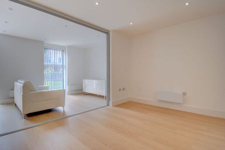 1 bedroom flat to rent - Photo 4