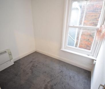 4 bedroom flat to rent - Photo 6