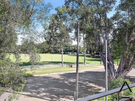 Stunning Recently Renovated Two-Bedroom Unit in Prime Location - Photo 5