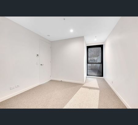104/553 Burke Road, Camberwell, Vic 3124 - Photo 5