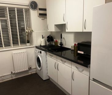 Room in a Shared Flat, Seeley Drive, SE21 - Photo 6