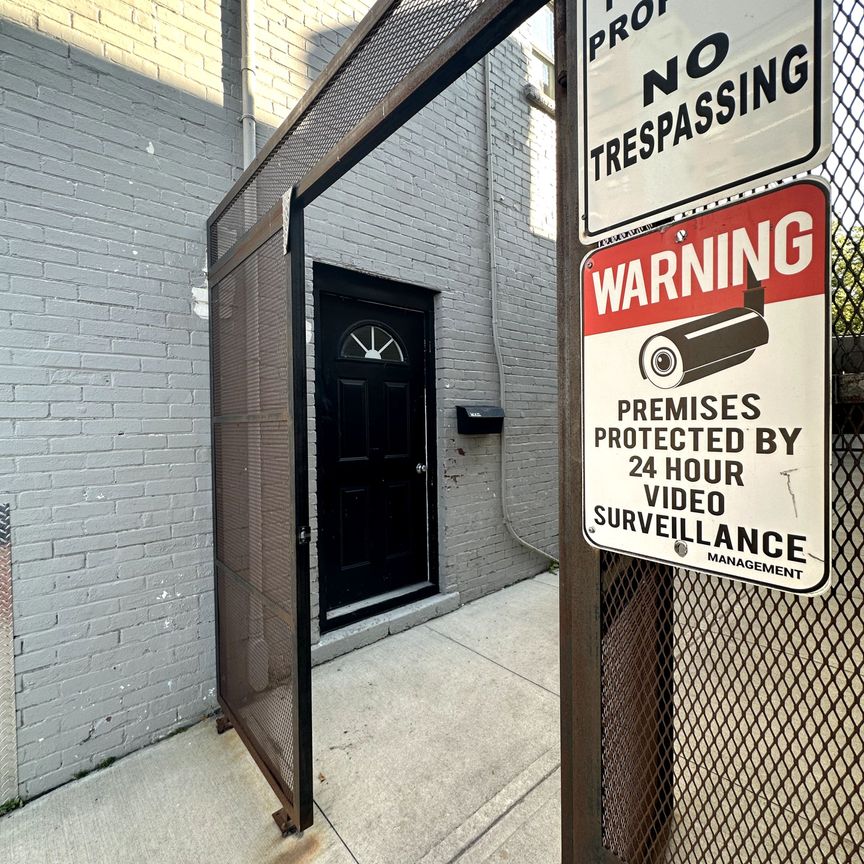 For Lease - 220-222 King Street Unit# Upper (A), Welland, Ontario - Photo 1