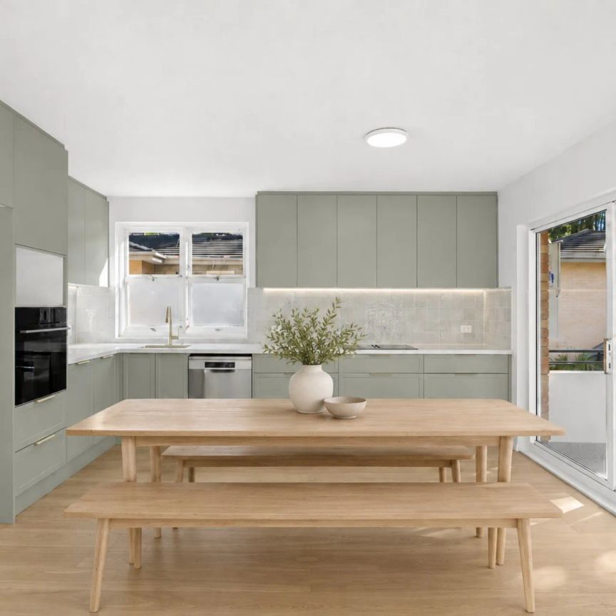 Sun-Drenched North-Facing Apartment in a Quiet Collaroy Setting - Photo 1