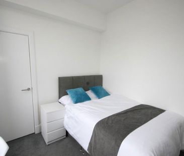 2 bedroom flat to rent - Photo 6