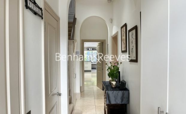 5 Bedroom house to rent in North End Road, Hampstead, NW11 - Photo 1