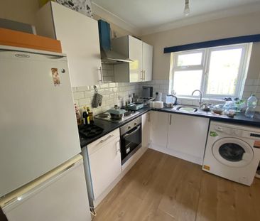 Broadlands Road, Southampton - Photo 2