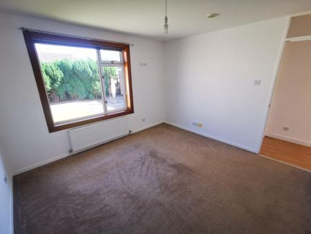 2 bedroom semi-detached house to rent - Photo 5