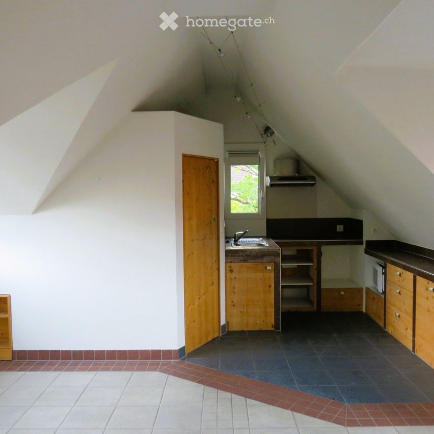 Gemütliche Dachwohnung mit eigenem Eingang - Foto 1
