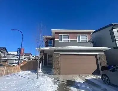 4 Bed 2.5 Bath House for Rent in Carrington NW | 158 Carringvue Manor Northwest, Calgary - Photo 1