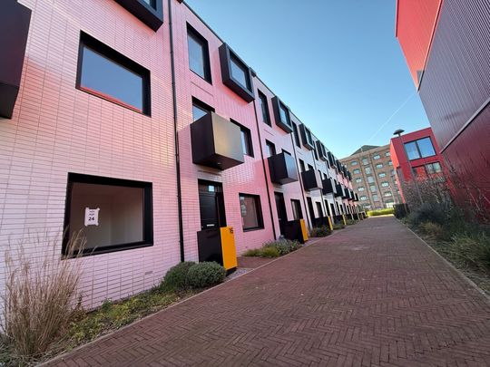Redbridge Quay, Birkenhead - Photo 1