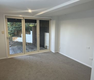 Short walk to the beach, move in before Summer. - Photo 1