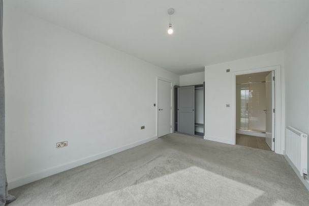Trent Bridge View, NG2 - Photo 1