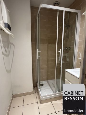 Location Appartement 4 pièces 72m² ST MARTIN D HERES 38400 - Photo 3