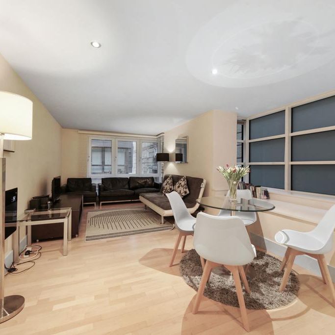 1 bedroom flat to rent - Photo 1