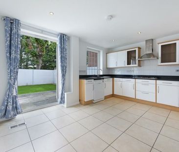 4 Bedroom House To Let - Photo 2