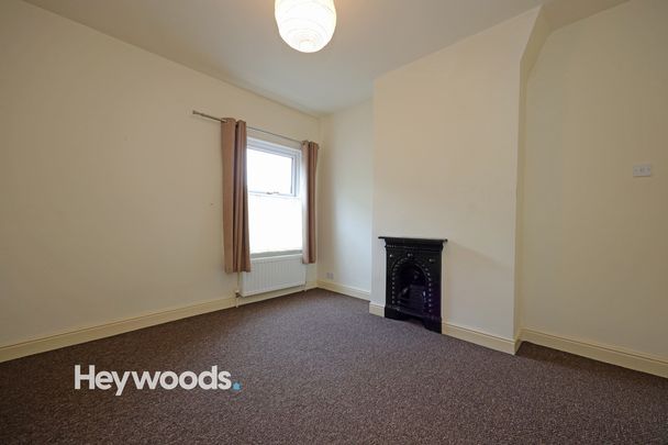 2 bed terraced house to rent in Stoke Old Road, Hartshill, Stoke-on-Trent, Staffordshire - Photo 1