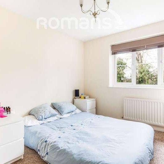 Bell House Gardens, Wokingham, RG41 - Photo 1