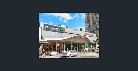 A North facing one bedder with a huge lock-up garage+storage - Photo 5