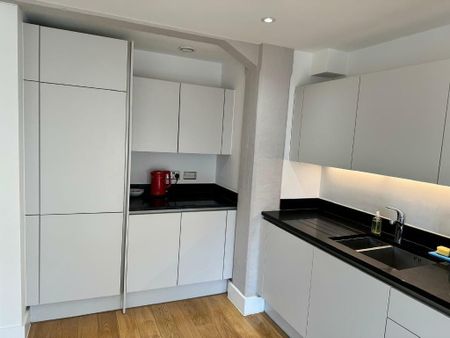 Redcliffe Backs - Photo 4