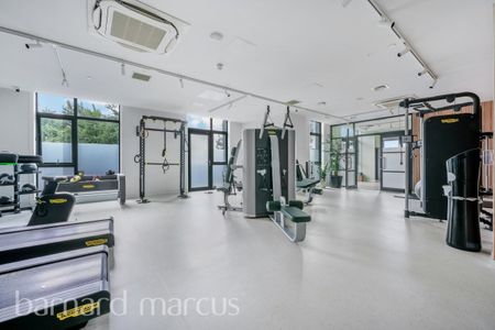 34 Sutton Court Road - Photo 3