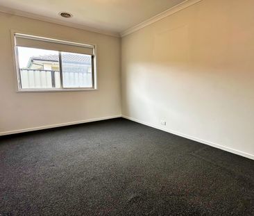 Family Living in an Excellent Location!!! - Photo 4