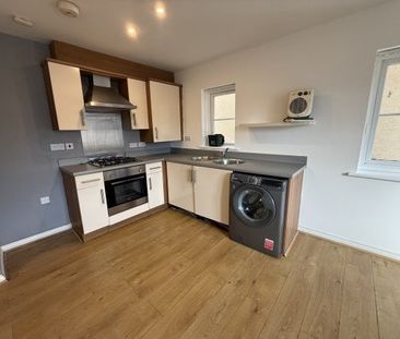 Marcroft Road, Swansea, SA1 - Photo 3