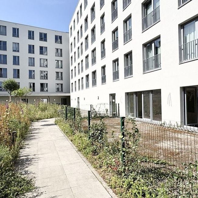 Studio met slaaphoek te huur in Schaarbeek voor € 895 met 1 slaapkamer - Photo 1