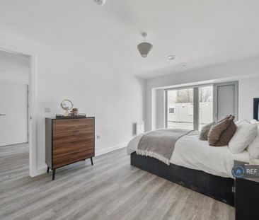 2 bedroom flat to rent - Photo 4