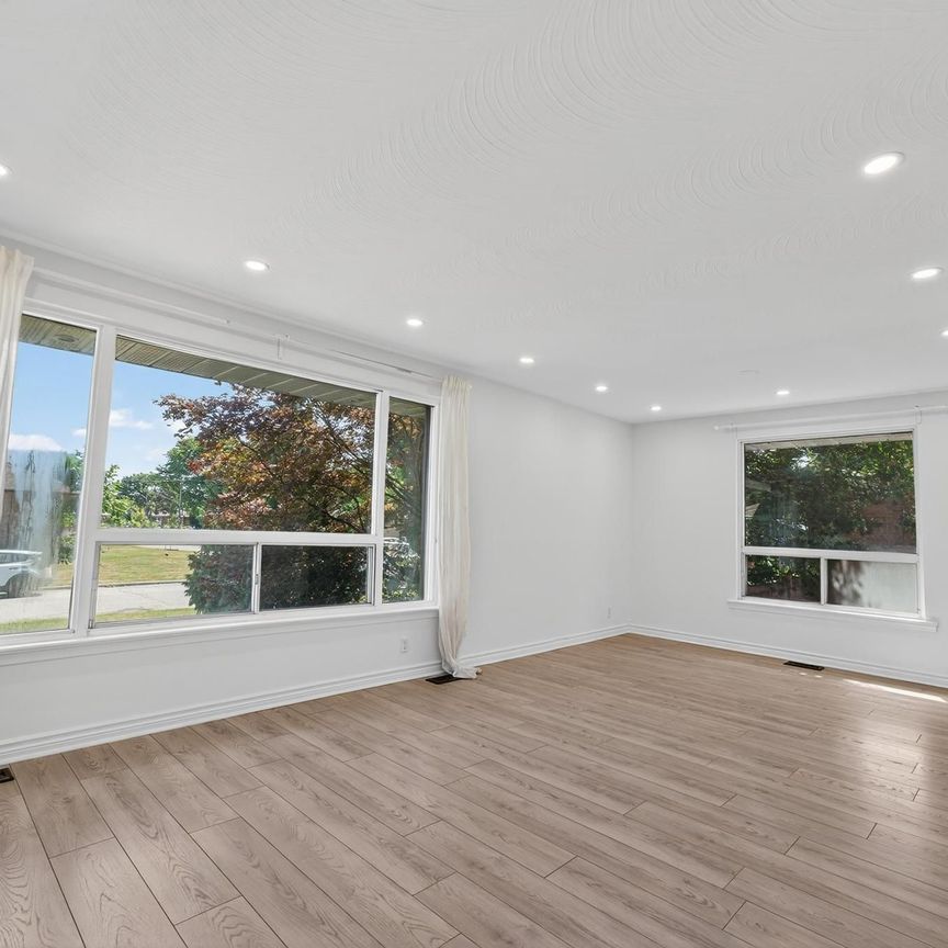 For Lease - 16 Warbeck Place, Toronto, Ontario - Photo 1