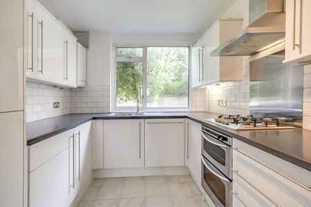 3 bedroom terraced house to rent - Photo 4