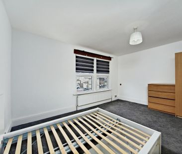 3 bedroom house to rent - Photo 3