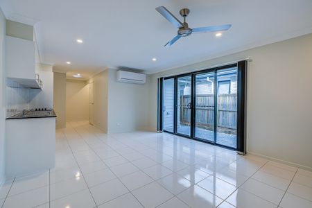 Simple and Modern Duplex Living - Photo 2