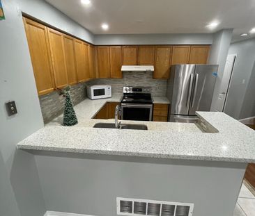 For Lease - 169 Willow Park Drive Unit# Upper, Brampton, Ontario - Photo 6