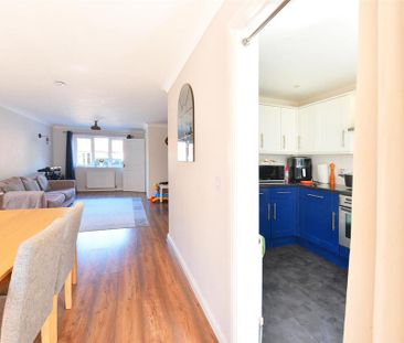 3 bedroom terraced house to rent - Photo 6